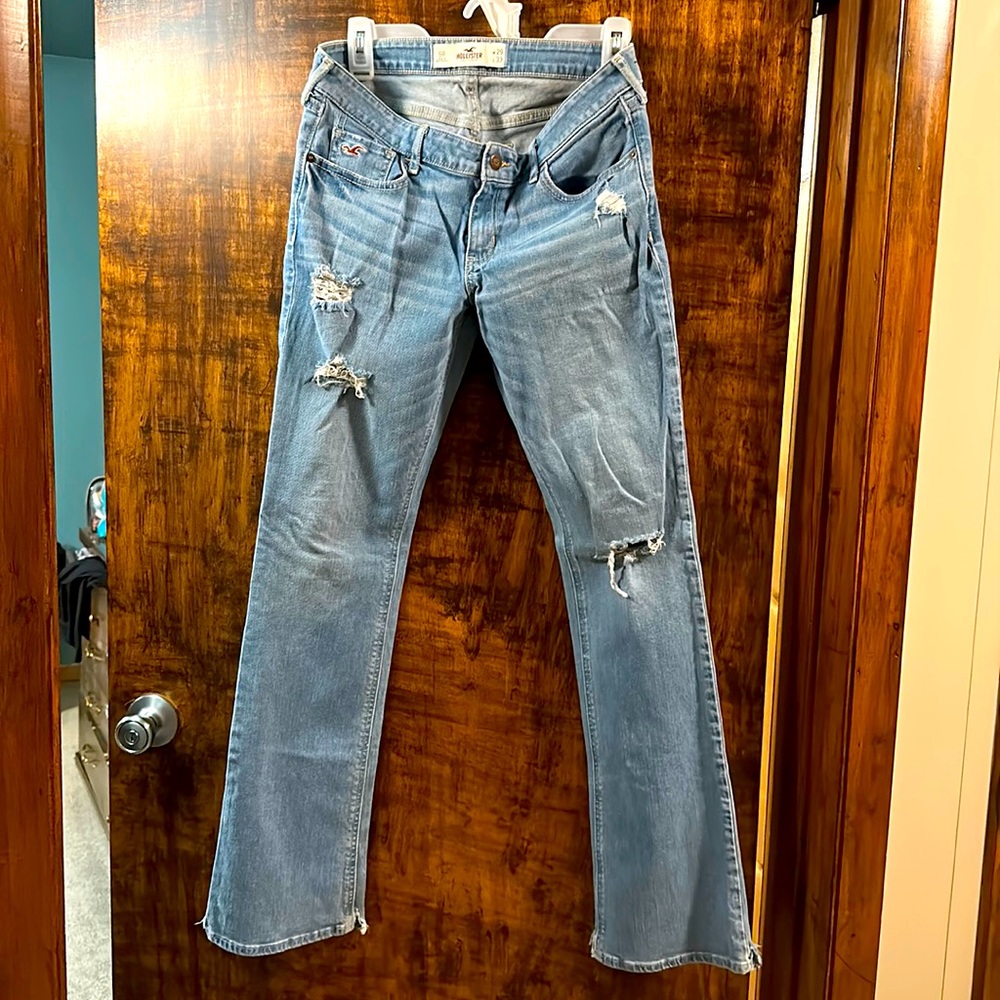 Size 9 Hollister lighter blue bootcut jeans